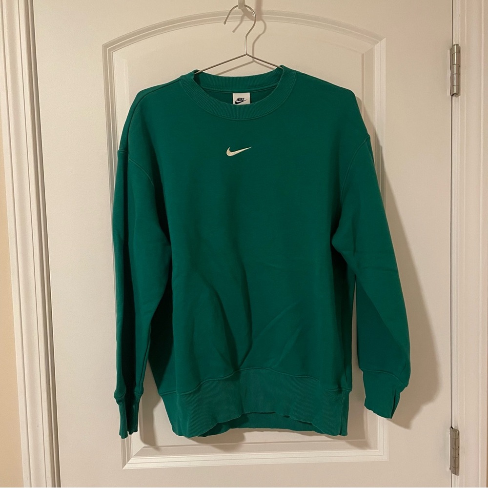 Nike sweater